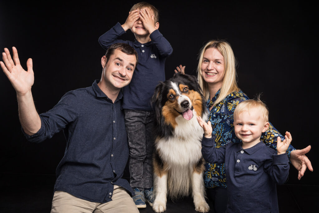 photo famille chien